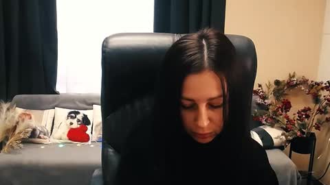 Luisa online show from November 21, 2025, 9:08 am