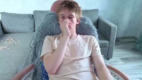 Snapshot of timmy7topcut chatting on May 9, 2026, 8:19 am Timmy online show from May 9, 2026, 8:19 am