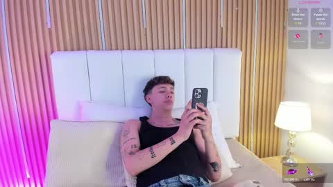 Snapshot of timothy_ross chatting on March 3, 2026, 7:53 pm Timothy 21 years old online show from March 3, 2026, 7:53 pm