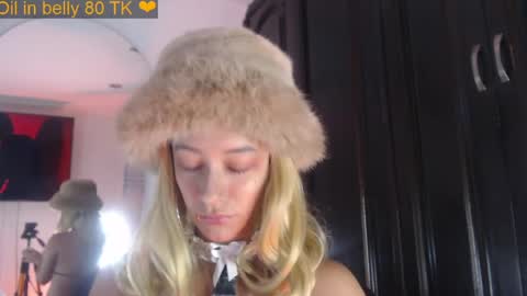 Tina Wild online show from April 8, 2026, 9:26 pm