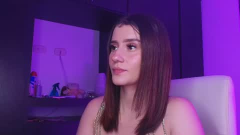 Tina  online show from July 26, 2026, 12:52 am