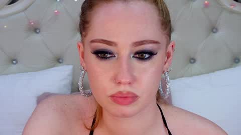 Snapshot of tinabrook chatting on February 6, 2025, 10:26 am Tina online show from February 6, 2025, 10:26 am