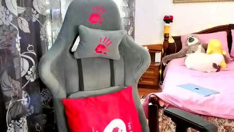 Snapshot of tinabrook chatting on February 20, 2026, 6:26 am Tina online show from February 20, 2026, 6:26 am