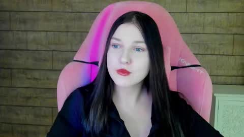 TinaBurton online show from November 23, 2025, 4:23 am