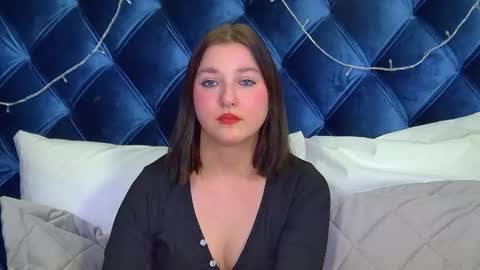 TinaBurton online show from December 20, 2025, 5:20 pm