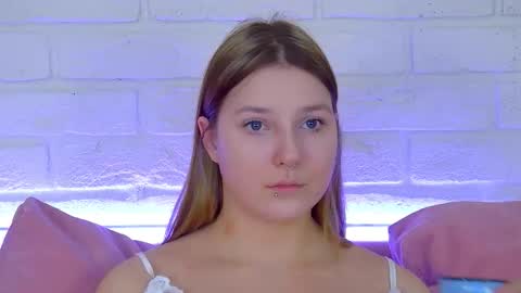 TinaBurton online show from March 3, 2026, 4:13 pm