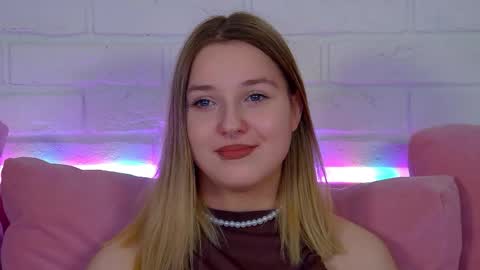TinaBurton online show from April 27, 2026, 4:38 pm
