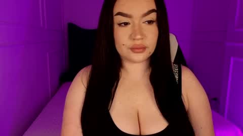 hi im curvy babyface girlie Tina online show from May 10, 2026, 2:44 pm