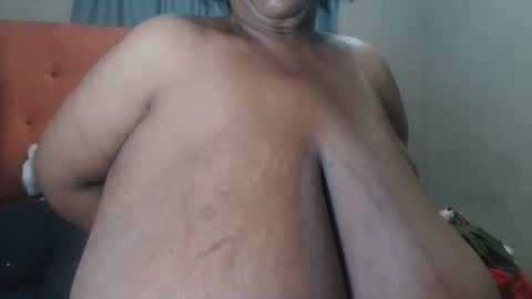 tinagiant online show from May 7, 2026, 4:01 pm