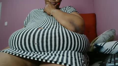 tinagiant online show from June 26, 2026, 9:46 am