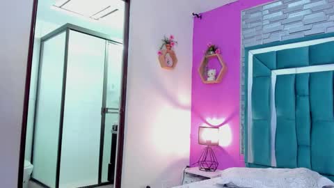 Tina online show from March 18, 2026, 8:12 pm