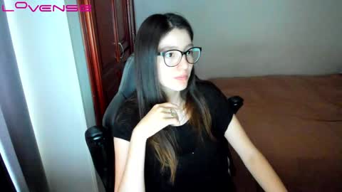 Snapshot of tinaricci chatting on September 30, 2025, 6:35 pm Tina online show from September 30, 2025, 6:35 pm