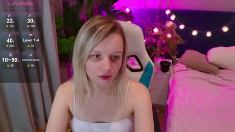 Snapshot of tinasiner chatting on January 12, 2025, 2:09 pm tinasiner online show from January 12, 2025, 2:09 pm