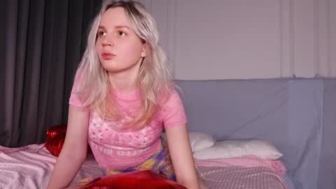 Snapshot of tinasiner chatting on February 5, 2025, 1:44 pm tinasiner online show from February 5, 2025, 1:44 pm