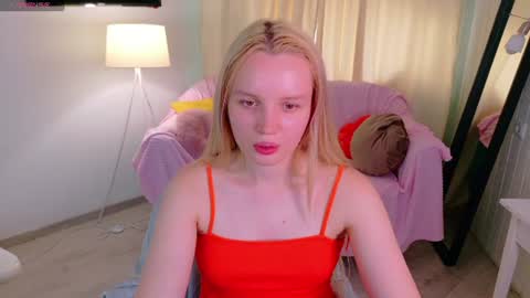 Snapshot of tinasiner chatting on July 18, 2026, 1:59 pm tinasiner online show from July 18, 2026, 1:59 pm