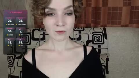 Snapshot of tinawincee chatting on February 23, 2026, 3:26 am Tina online show from February 23, 2026, 3:26 am