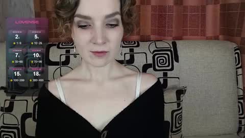 Snapshot of tinawincee chatting on March 9, 2026, 5:11 am Tina online show from March 9, 2026, 5:11 am