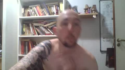 tinchox42 online show from September 18, 2025, 10:56 pm