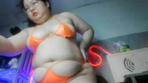 Snapshot of tini_bei chatting on August 4, 2026, 8:00 pm tini_bei online show from August 4, 2026, 8:00 pm