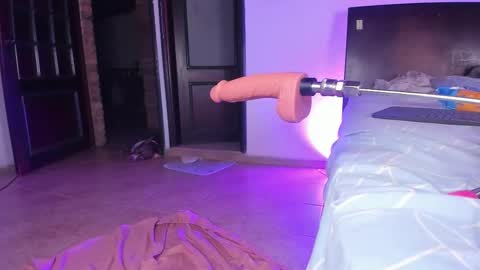 Snapshot of tinixmorgan chatting on October 11, 2025, 5:28 am tinixmorgan online show from October 11, 2025, 5:28 am