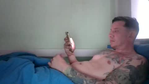 Snapshot of tinizzle86 chatting on April 20, 2026, 1:14 pm tinizzle86 online show from April 20, 2026, 1:14 pm