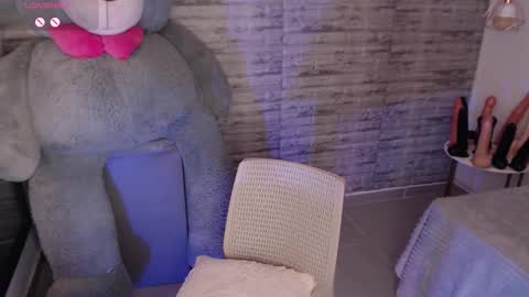 Tinna Goddess online show from March 15, 2026, 10:43 am