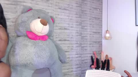 Tinna Goddess online show from May 5, 2026, 4:15 pm