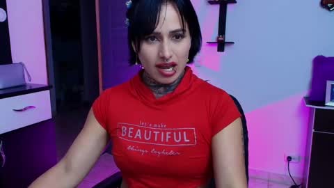 I AM BELLA  ----------- follow my  IG  TINNS 69 online show from January 9, 2025, 2:22 am