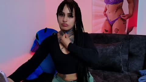 I AM BELLA  ----------- follow my  IG  TINNS 69 online show from February 13, 2025, 11:58 pm