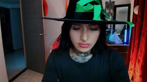 Snapshot of tinnadawson chatting on October 16, 2025, 2:34 am I AM BELLA ----------- follow my IG TINNS 69 online show from October 16, 2025, 2:34 am