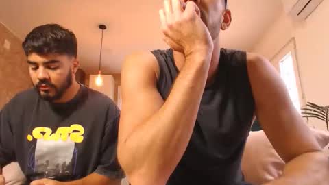 tinoclandestino online show from December 14, 2025, 9:14 am