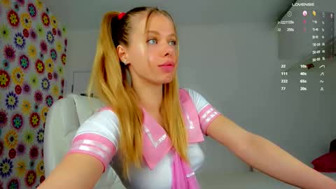 Snapshot of tiny__alice chatting on October 12, 2025, 6:45 am Alice ONLINE TOMORROW 1100-1700 GMT3 online show from October 12, 2025, 6:45 am