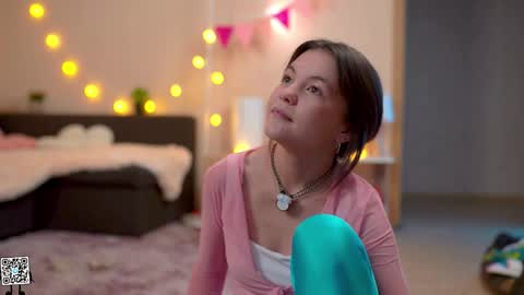 Lyssa     online show from December 2, 2024, 1:57 pm