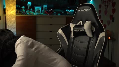 Ana Molly online show from February 6, 2025, 10:00 pm