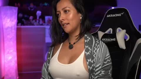 Ana Molly online show from September 11, 2025, 5:07 am