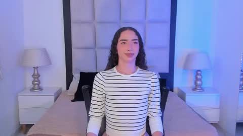 Snapshot of tiny_thomm chatting on February 6, 2026, 6:40 am Thomm Independent Model online show from February 6, 2026, 6:40 am