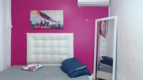 tiny_whore18 online show from January 9, 2026, 6:16 am