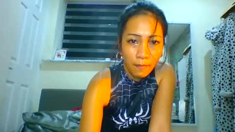 Tinyasian911718 sweetinyasian instagram online show from January 27, 2025, 6:20 pm