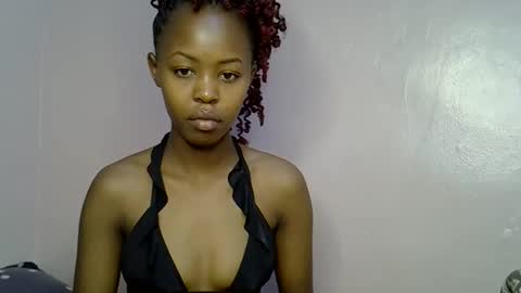 Snapshot of tinybarbie_ chatting on September 19, 2025, 3:02 pm Barbie  online show from September 19, 2025, 3:02 pm