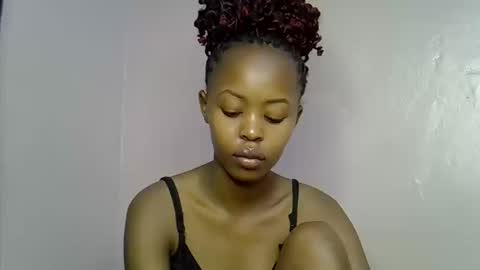 Snapshot of tinybarbie_ chatting on September 23, 2025, 8:28 am Barbie  online show from September 23, 2025, 8:28 am