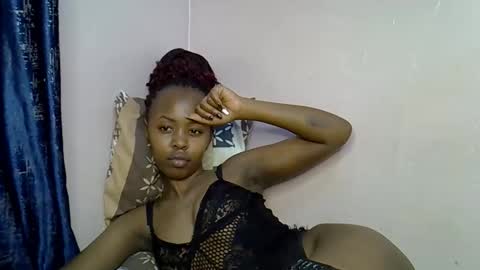 Snapshot of tinybarbie_ chatting on September 27, 2025, 3:33 am Barbie  online show from September 27, 2025, 3:33 am