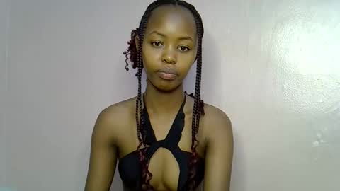 Snapshot of tinybarbie_ chatting on October 5, 2025, 2:43 am Barbie  online show from October 5, 2025, 2:43 am