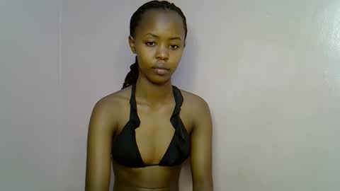 Snapshot of tinybarbie_ chatting on October 15, 2025, 10:10 pm Barbie  online show from October 15, 2025, 10:10 pm