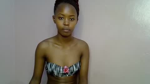 Snapshot of tinybarbie_ chatting on October 25, 2025, 3:40 pm Barbie  online show from October 25, 2025, 3:40 pm