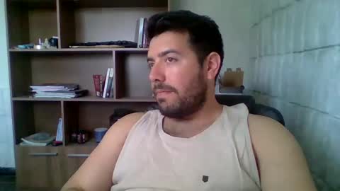 Snapshot of tinycock661212 chatting on October 15, 2025, 7:14 pm Benja online show from October 15, 2025, 7:14 pm