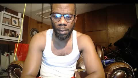 Snapshot of tinycock_1979 chatting on September 24, 2025, 5:22 am tinycock_1979 online show from September 24, 2025, 5:22 am