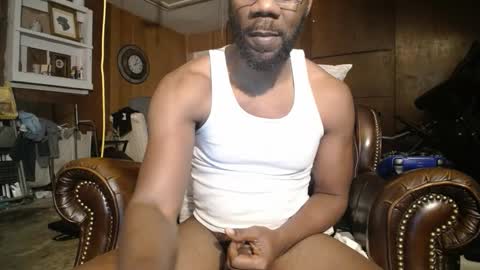 Snapshot of tinycock_1979 chatting on October 29, 2025, 8:27 am tinycock_1979 online show from October 29, 2025, 8:27 am