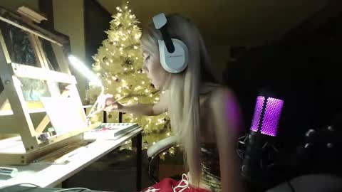 Snapshot of tinykylie chatting on January 11, 2025, 6:03 am stage Kylie Sinner brand CLITBAIT online show from January 11, 2025, 6:03 am