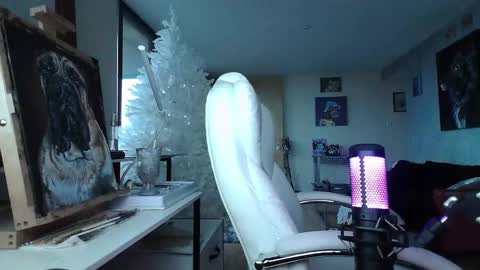 Snapshot of tinykylie chatting on January 13, 2025, 11:52 am stage Kylie Sinner brand CLITBAIT online show from January 13, 2025, 11:52 am