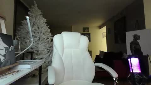 Snapshot of tinykylie chatting on January 16, 2025, 10:21 am stage Kylie Sinner brand CLITBAIT online show from January 16, 2025, 10:21 am